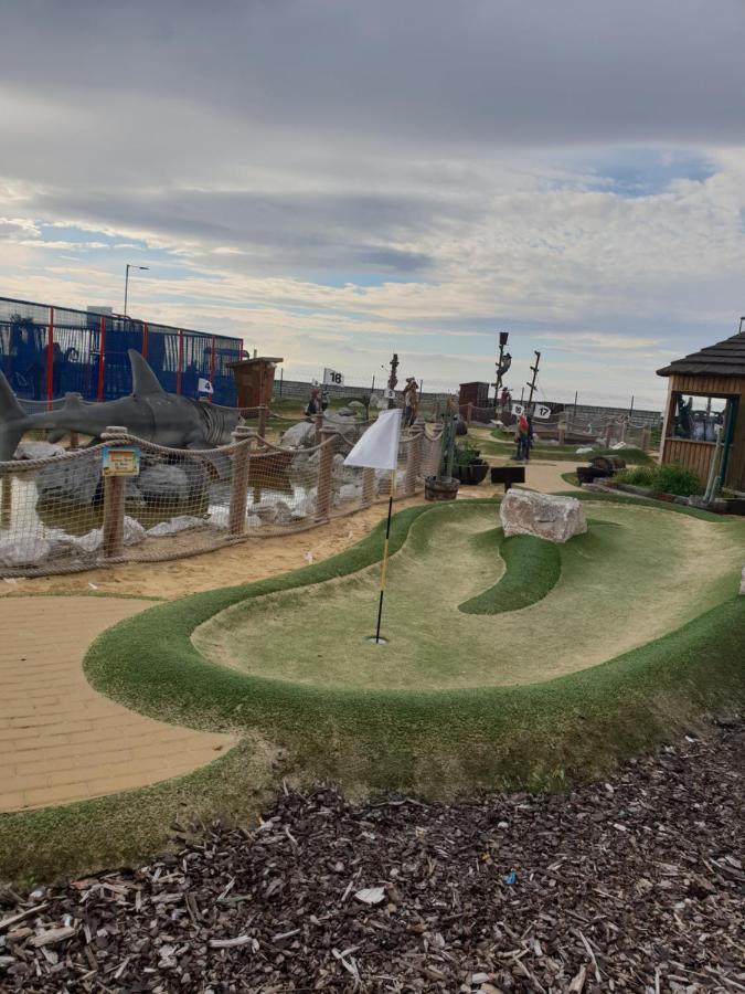 Holiday Home In Lyons Robin Hood Holiday Park Meliden المظهر الخارجي الصورة